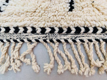 Load image into Gallery viewer, woven handmade rug, custom berber rug, wool checkered rug, soft moroccan rug, berber checkered rug, wedding gift, rugs for gift, knotted wool rug, beni ourain rug 5x8, berber handwoven, abstract rug, moroccan cream rug, made to order rug