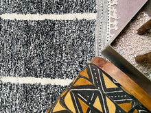 Load image into Gallery viewer, Wool rug, Moroccan Ivory rug, Custom size rug, Wool rug, custom made, Beni ourain rug, Morocco rug, Moroccan rug, moroccan berber rug, moroccan berber rug, Custom rug, Moroccan wool rug, All wool rug
