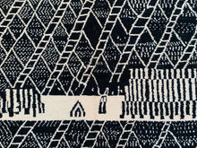 Load image into Gallery viewer, boho rug,
handmade rug,
morrocan rug,
kilim rug,
bedroom rug,
sheepskin rug,
living room rug,
berber rug,
wool rug,
abstract rug,
beni ourain rug,
colorful rug,
bohemian rug,
retro rug,
oriental rug,
rug for bedroom,