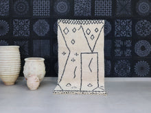 Load image into Gallery viewer, Moroccan  Rug 4x8 -  B24
