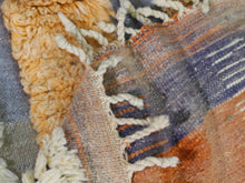 Load image into Gallery viewer, Berber handmade rug with hand-dyed wool details


