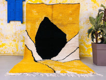 Load image into Gallery viewer, Yellow rug 6x9 ft - G4721
