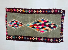 Load image into Gallery viewer, Moroccan Boucherouite rug with burgundy border accents
