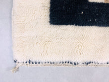 Load image into Gallery viewer, Fluffy Mrirt carpet 6x8 ft - G5528