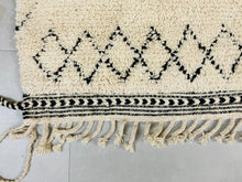 Load image into Gallery viewer, MOROCCAN WOOL CARPET - moroccan beni ourain custom rug
