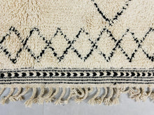 Load image into Gallery viewer, MOROCCAN WOOL CARPET - moroccan beni ourain custom rug
