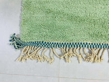Load image into Gallery viewer, living room decor, custom moroccan rug, handmade rug, moroccan rug, berber rug, colorful rug, Green moroccan rug, beniourain carpet, home rug, rug for living room, flor rug, boujaad rug, kitchen runner rug
