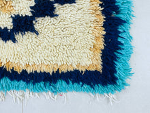 Load image into Gallery viewer, Handmade Moroccan Berber Rug 2x5 - TB13
