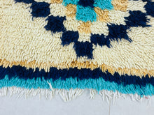 Load image into Gallery viewer, Handmade Moroccan Berber Rug 2x5 - TB13
