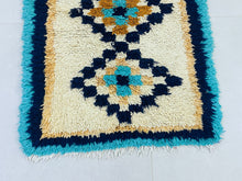 Load image into Gallery viewer, Handmade Moroccan Berber Rug 2x5 - TB13
