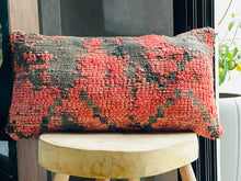 Load image into Gallery viewer, kilim pillow, floor berber pillow, soft berber pillow, handmade gift, handmade furniture, throw pillow, vintage decor, decorative pillows, moroccan decor, throw pillow covers, Kilim Pillow Cover, pillow cover, floor pillow seating
