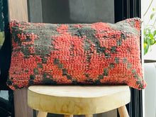 Load image into Gallery viewer, kilim pillow, floor berber pillow, soft berber pillow, handmade gift, handmade furniture, throw pillow, vintage decor, decorative pillows, moroccan decor, throw pillow covers, Kilim Pillow Cover, pillow cover, floor pillow seating
