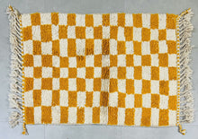 Load image into Gallery viewer, Golden Checkerboard Rug 3x9 ft - G5381
