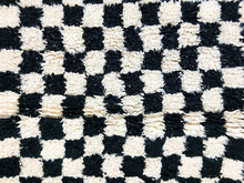 Load image into Gallery viewer, Moroccan Black checkered rug 3x5 ft -  G5385
