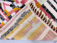 Load image into Gallery viewer, Colorful small moroccan rug 4x5 ft - G5715
