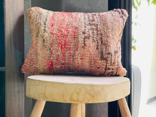 Load image into Gallery viewer, berber pillow,  moroccan pillow,  red pillow,  bohemian pillow,  wool pillow,  handwoven pillow,  moroccan cushion,  berber cushion,  bohemian cushion,  amazigh cushion
