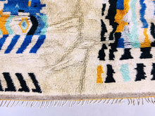 Load image into Gallery viewer, Unique M&#39;rirt beni ourain rug 5x7 ft - G5547
