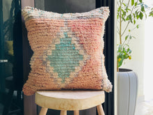 Load image into Gallery viewer, kilim pillow, kilim cushion cover,         throw pillow cover, boho pillow,  handmade kilim,  bohemian pillow, decorative throw,  
