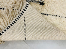 Load image into Gallery viewer, Ivory and Black diamonds moroccan rug
