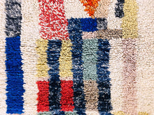 Load image into Gallery viewer, Unique Handwoven Runner Rug 2x3 ft- G5401
