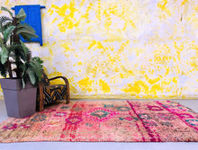 Load image into Gallery viewer, Vintage Moroccan Wool Rug 5x10 FT - G5205

