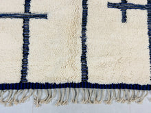 Load image into Gallery viewer, abstract rug,beni ourain rug,beniourain rug,beni ourain rugs,beni rug,berber rug,handmade rugs,moroccan carpet,moroccan rug,moroccan rugs,scandinavian rug,sheep wool rug,wool rug
