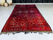 Load image into Gallery viewer, bohemian rug, unique rug, Moroccan Rug, red Rug, Moroccan Berber Rug, Authentic rug, Vintage Moroccan Rug, vintage rug, aesthetic rug, berber rug, Moroccan Rugs, soft rug, Unique Rug
