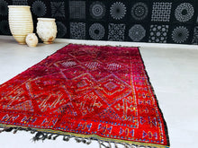 Load image into Gallery viewer, bohemian rug, unique rug, Moroccan Rug, red Rug, Moroccan Berber Rug, Authentic rug, Vintage Moroccan Rug, vintage rug, aesthetic rug, berber rug, Moroccan Rugs, soft rug, Unique Rug
