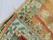 Load image into Gallery viewer, Unique Handmade Carpet 5x8 - Vinatge Moroccan Rug - C54, Rugs, The Wool Rugs, The Wool Rugs, 
