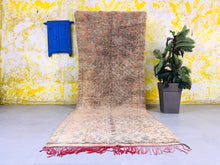 Load image into Gallery viewer, Vintage Moroccan Wool Rug 5x14 FT - G5213
