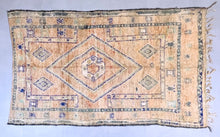 Load image into Gallery viewer, Antique Moroccan Rug 6x11 ft - G5219
