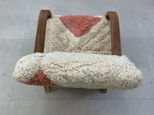 Load image into Gallery viewer, Handmade Moroccan Chair - CH70
