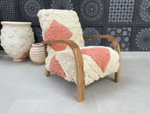 Load image into Gallery viewer, Handmade Moroccan Chair - CH70
