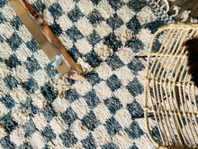 Load image into Gallery viewer, Checkered Beni ourain Rug 5x8 - CH25