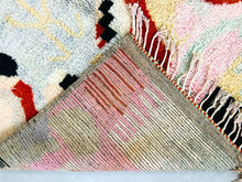 Load image into Gallery viewer, Artisan Tapestry Rug 5x8 ft - G5561
