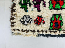 Load image into Gallery viewer, Moroccan Rug Vintage 4x6 ft - N7095, Boucherouite Rugs, The Wool Rugs, The Wool Rugs, 
