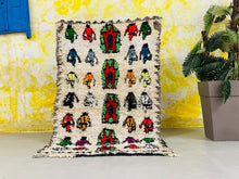 Load image into Gallery viewer, Moroccan Rug Vintage 4x6 ft - N7095, Boucherouite Rugs, The Wool Rugs, The Wool Rugs, 
