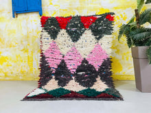 Load image into Gallery viewer, Moroccan Boucherouite rug 3x6 ft - N7116, Boucherouite Rugs, The Wool Rugs, The Wool Rugs, 
