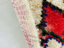 Load image into Gallery viewer, Boucherouite Rug,  vintage rug,  Berber Rug Vintage,  Morocco Rug,  Berber area rug,  Abstract rug,  Boho rug,  Unique rug,  Moroccan Rugs,  Antique rug,  Handmade rug,  runner rug, Authentic rug
