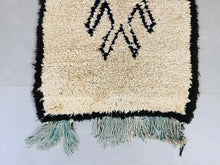 Load image into Gallery viewer, Moroccan rug, Beni Ourain rug, White wool rug, Handmade carpet, Berber rug, Luxury home decor, Plush area rug, white beni ourain, soft moroccan rug, authentic, modern moroccan rug, warm rug, bohemian rug
