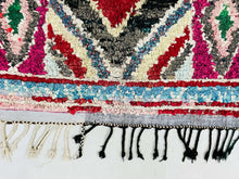 Load image into Gallery viewer, vintage boucherouite rug 4x6 ft - N7156, Boucherouite Rugs, The Wool Rugs, The Wool Rugs, vintage boucherouite rug 4x6 ft - N7156
