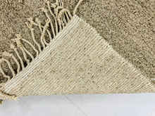 Load image into Gallery viewer, Elegant Custom Wool Rug
