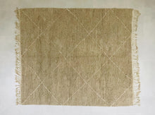 Load image into Gallery viewer, Elegant Custom Wool Rug
