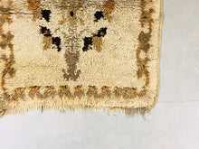 Load image into Gallery viewer, Moroccan vintage Boucherouite Rug, 2x6 FT, N7186, Boucherouite Rugs, The Wool Rugs, The Wool Rugs, 
