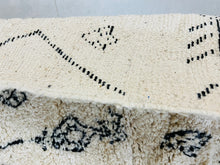 Load image into Gallery viewer, G5896-T62, , The Wool Rugs, The Wool Rugs, 

