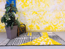 Load image into Gallery viewer, Chic moroccan style rug 5x8 ft - G5479
