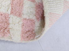 Load image into Gallery viewer, Handmade Moroccan Beni Ourain Checkered Rug 5x8 - A68, Rugs, The Wool Rugs, The Wool Rugs, 
