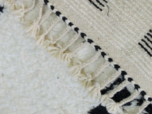Load image into Gallery viewer, Handmade Moroccan  Rug 5x8 - A67, Rugs, The Wool Rugs, The Wool Rugs, 
