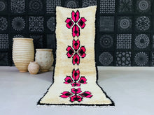 Load image into Gallery viewer, Vintage Moroccan rug measuring 3x8.8 ft with bold pink floral motifs on an ivory background.
