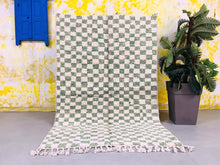 Load image into Gallery viewer, Moroccan Checkered Rug 5x7 ft - G5190
